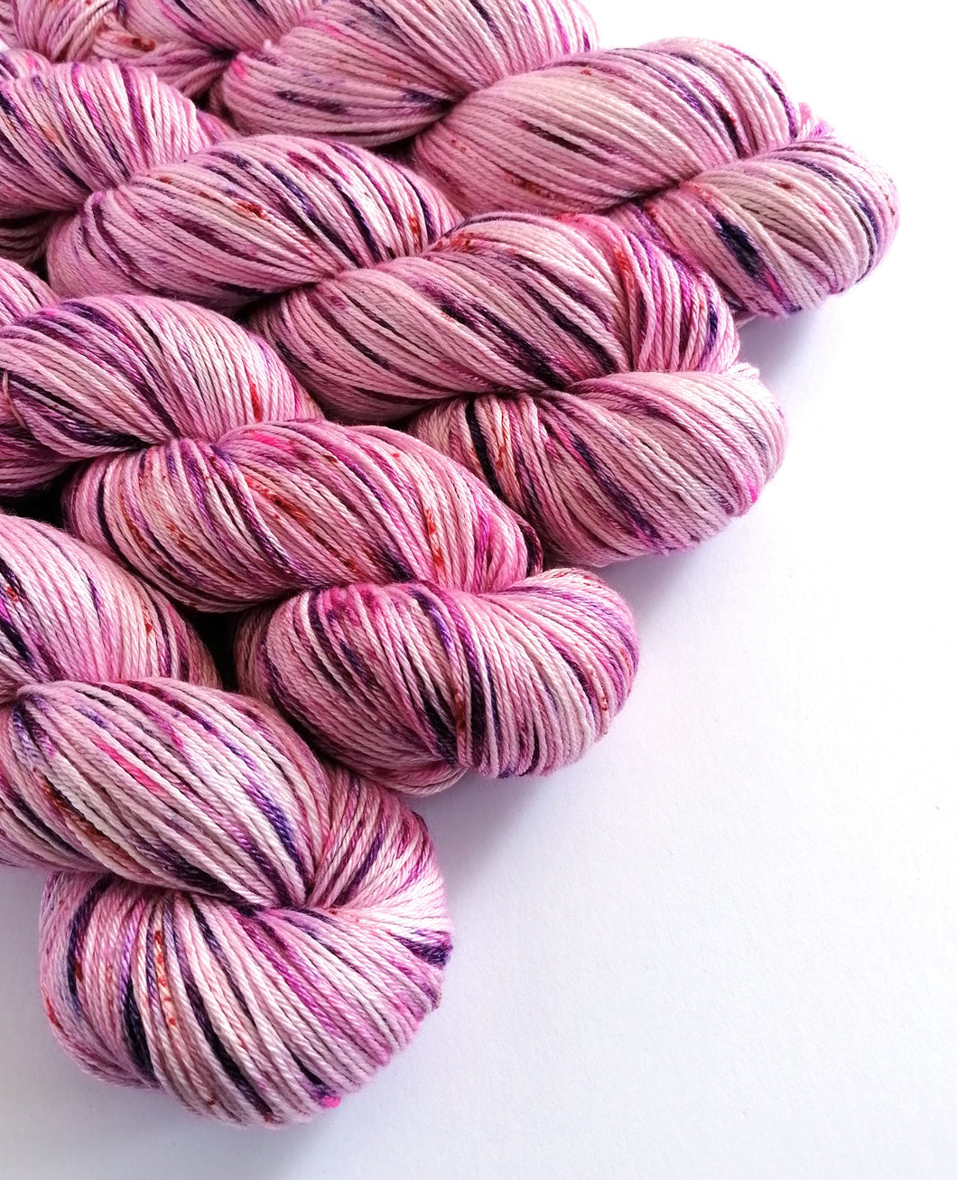 Love Me Do on superwash merino/silk 4ply/fingering weight. freeshipping - Felt Fusion